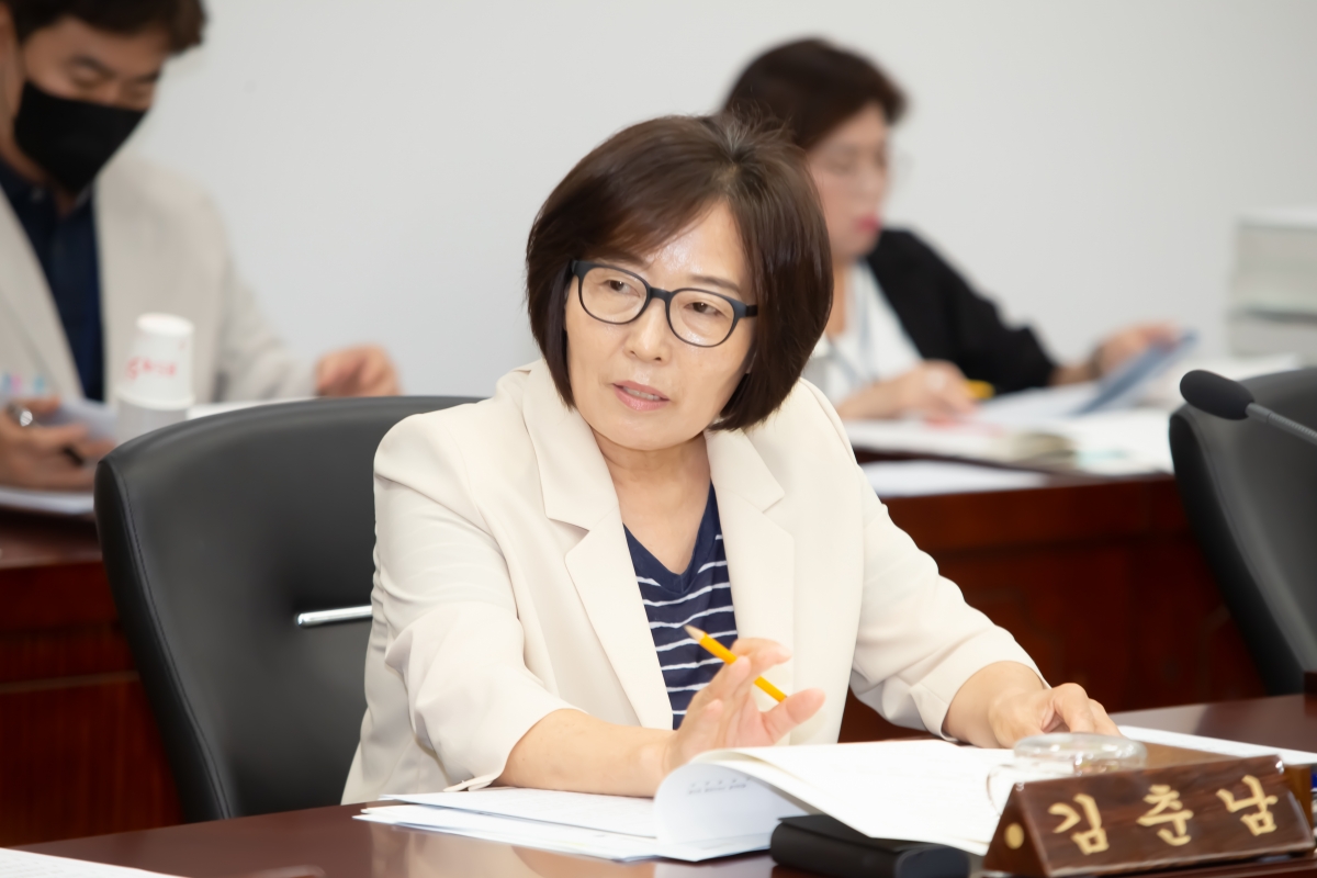 20240905-063[_P7U3160-제280회 임시회 문화환경위원회 조례안 등 심사활동.jpg
