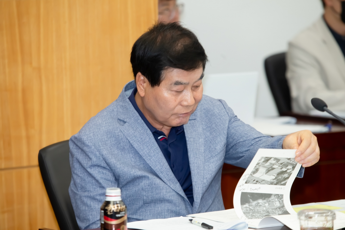 20240905-065[_P7U3167-제280회 임시회 문화환경위원회 조례안 등 심사활동.jpg