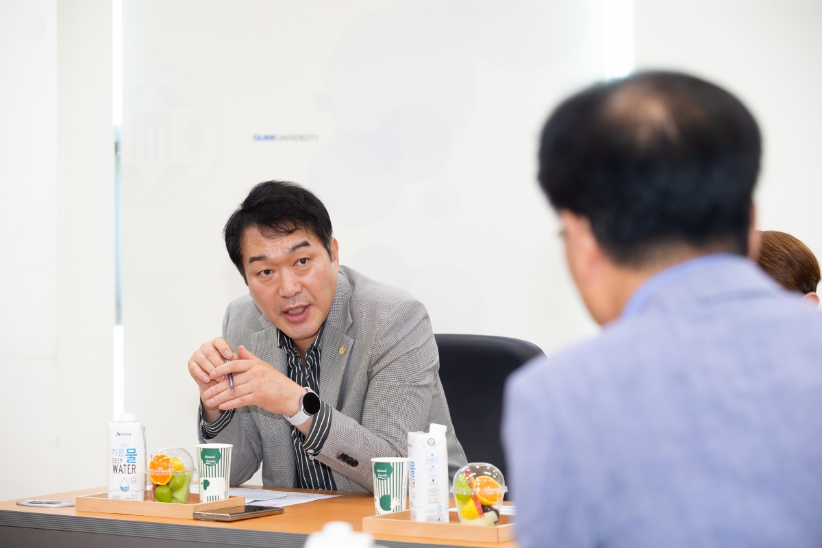 20240910-024[_P7U3837-제280회 임시회 기획행정위원회 구미대학교 산학협력단 아이돌봄지원센터 현장방문.jpg