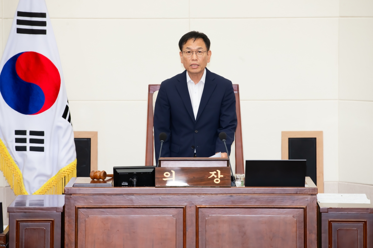 20240911-002[_P7U4008-제280회 임시회 제2차 본회의시 박교상 의장 회의주재.jpg