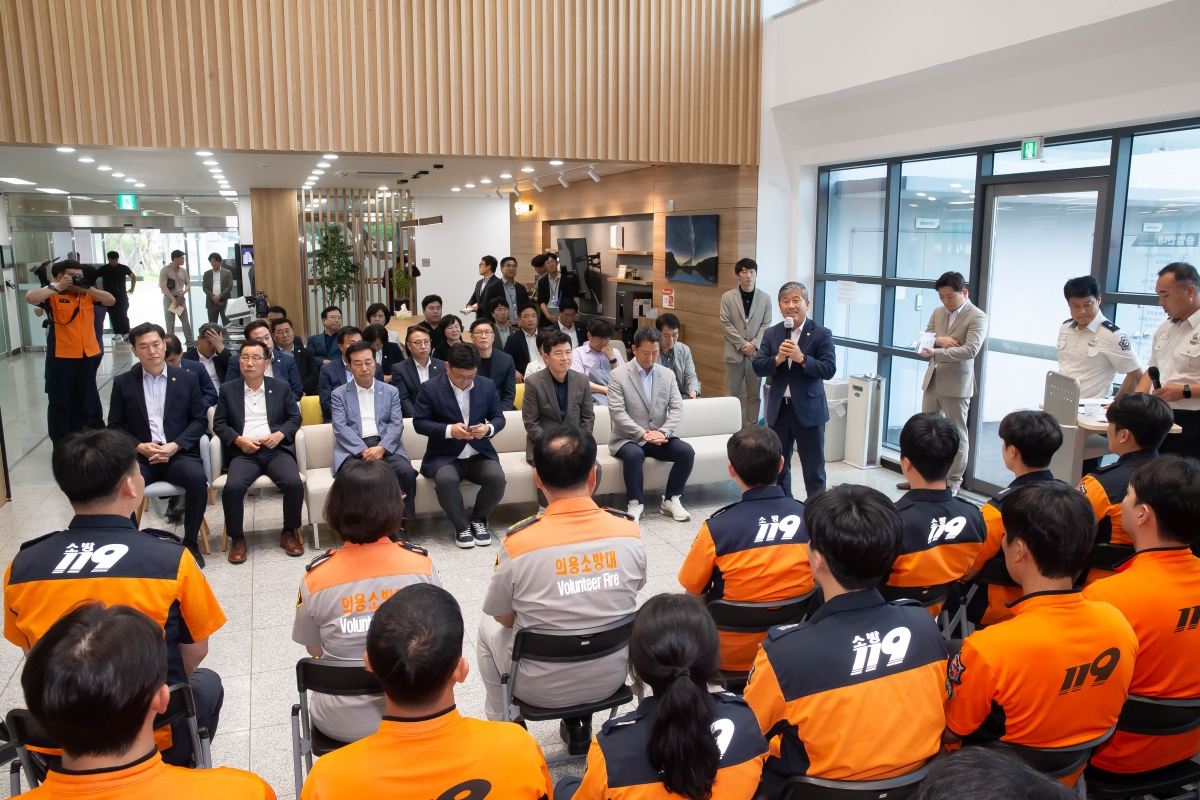 20240913-113[_P7U4569-추석맞이 구미소방서 상황실 근무자 방문 격려.jpg