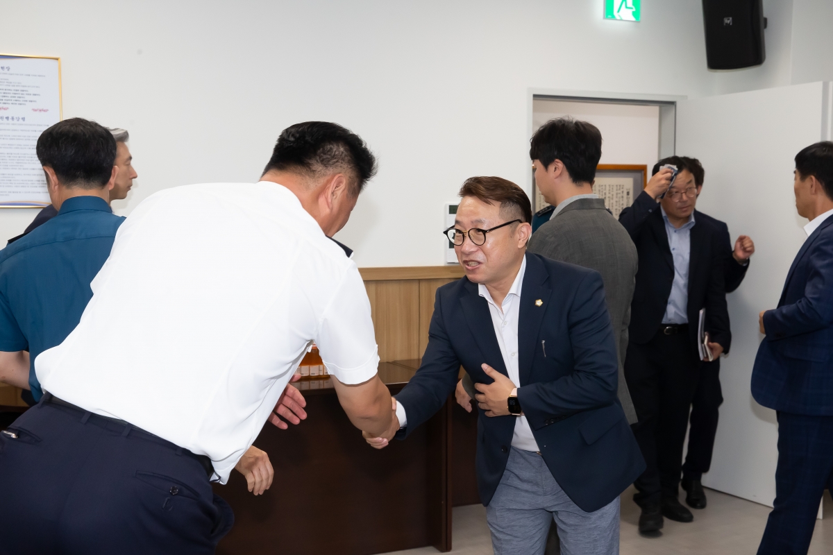 20240913-096[_P7U4514-추석맞이 구미경찰서 상황실 근무자 방문 격려.jpg