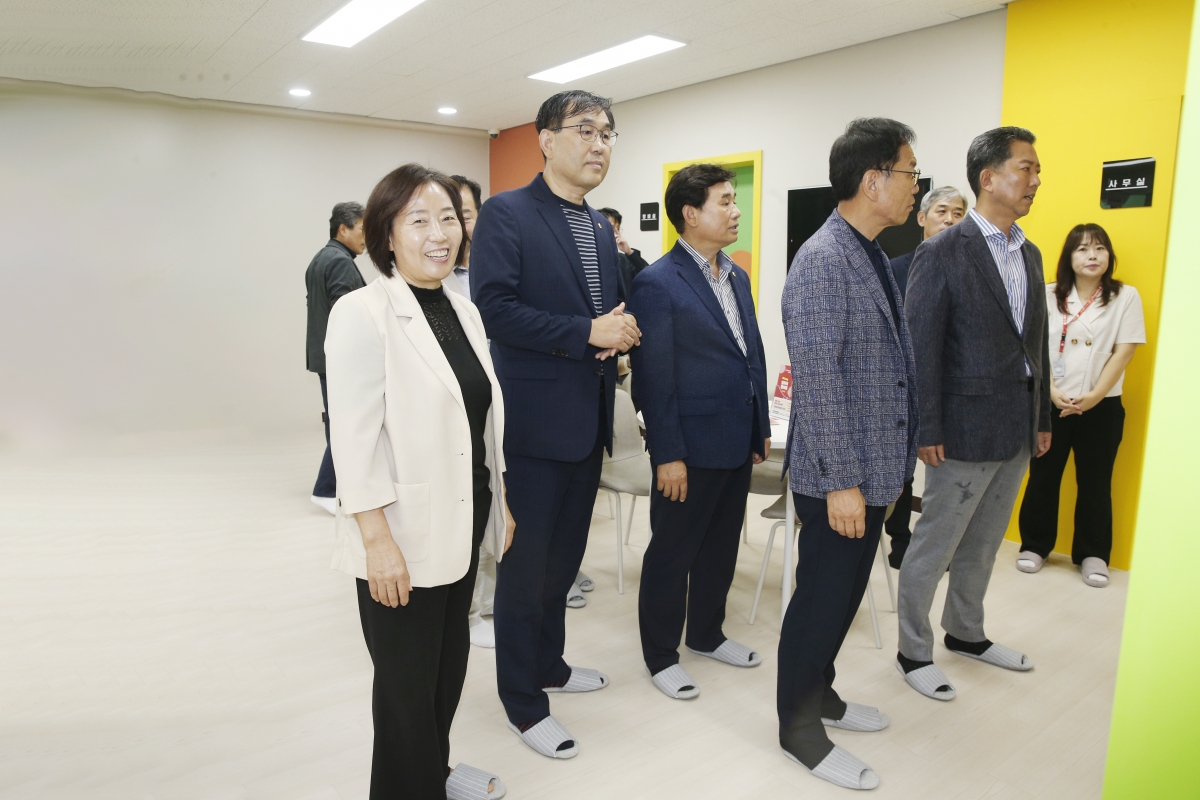 20240920-014[_P7U4763-경상북도 일자리편의점 개소식.jpg