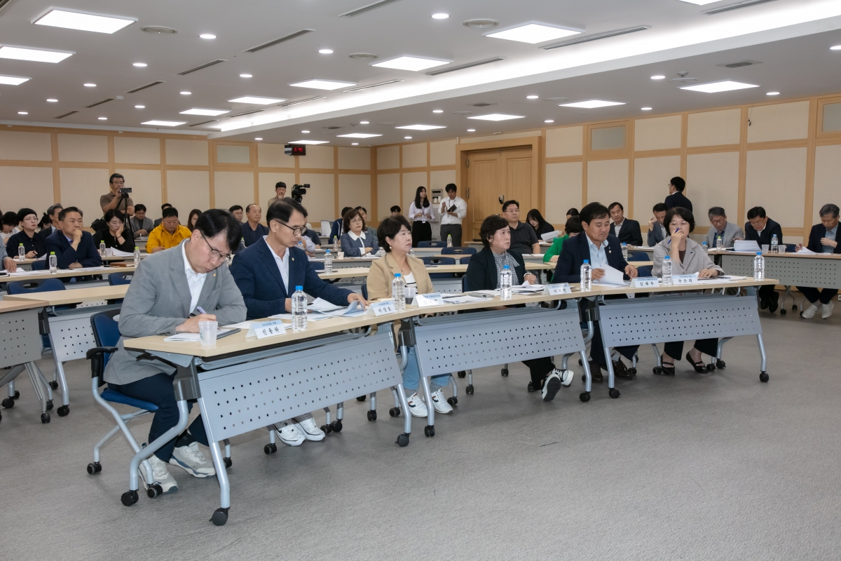 20240925-134[IMG_3730-의원연구단체 구미시 주민참여예산 활성화 연구회 중간보고회 및 토론회.jpg