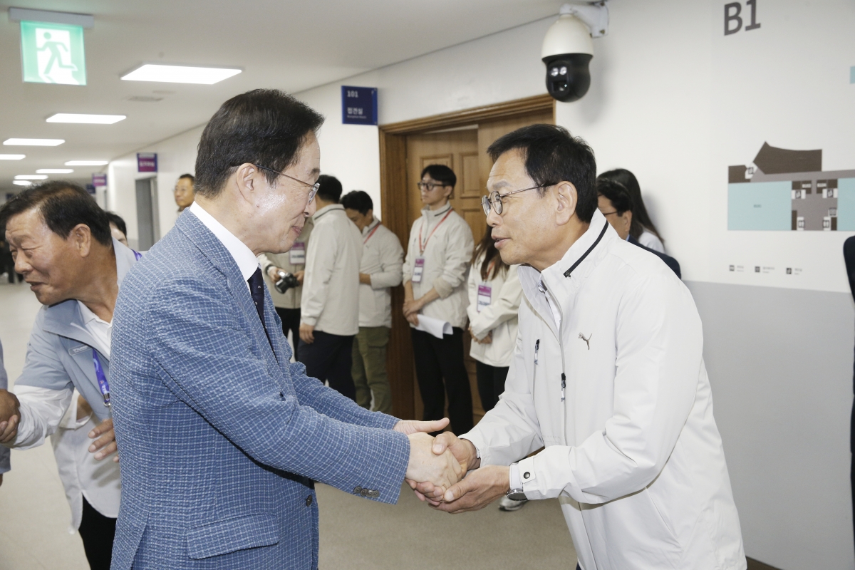 20240927-003[_P7U5774 복사-제34회 경북도민생활대축전 개회식.jpg