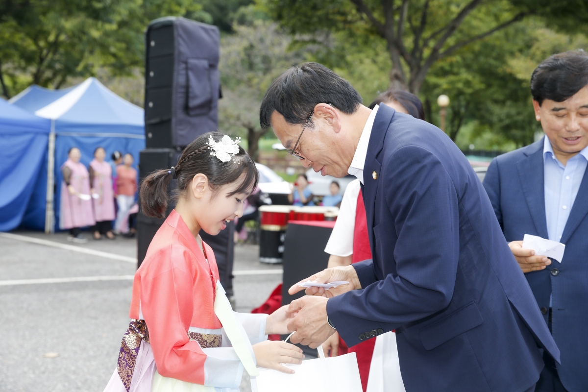 20240928-029[_P7U5968-1-제10회 구미여성문화예술축제.jpg
