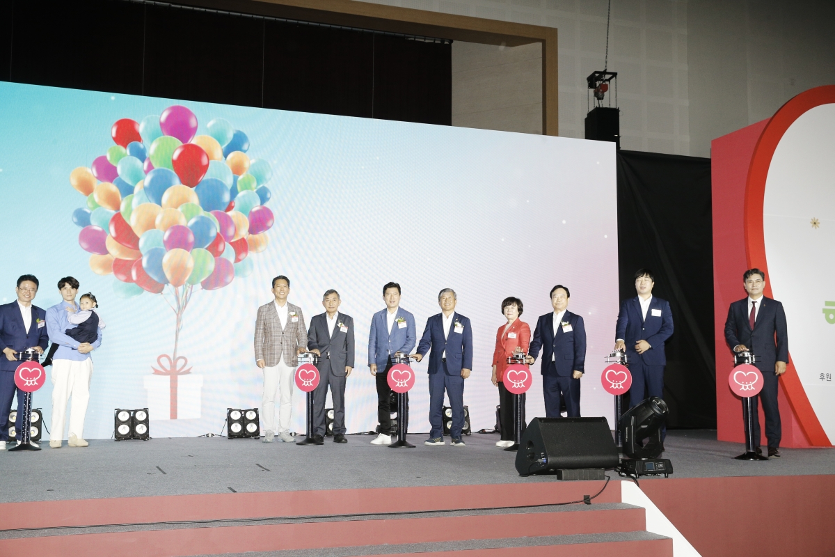 20241005-016[_P7U6468 복사-해피투게더 경북 개막식.jpg