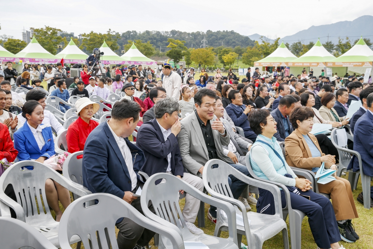 20241006-022[_P7U6805 복사-2024 제19회 구미외국인 주민문화축제.jpg