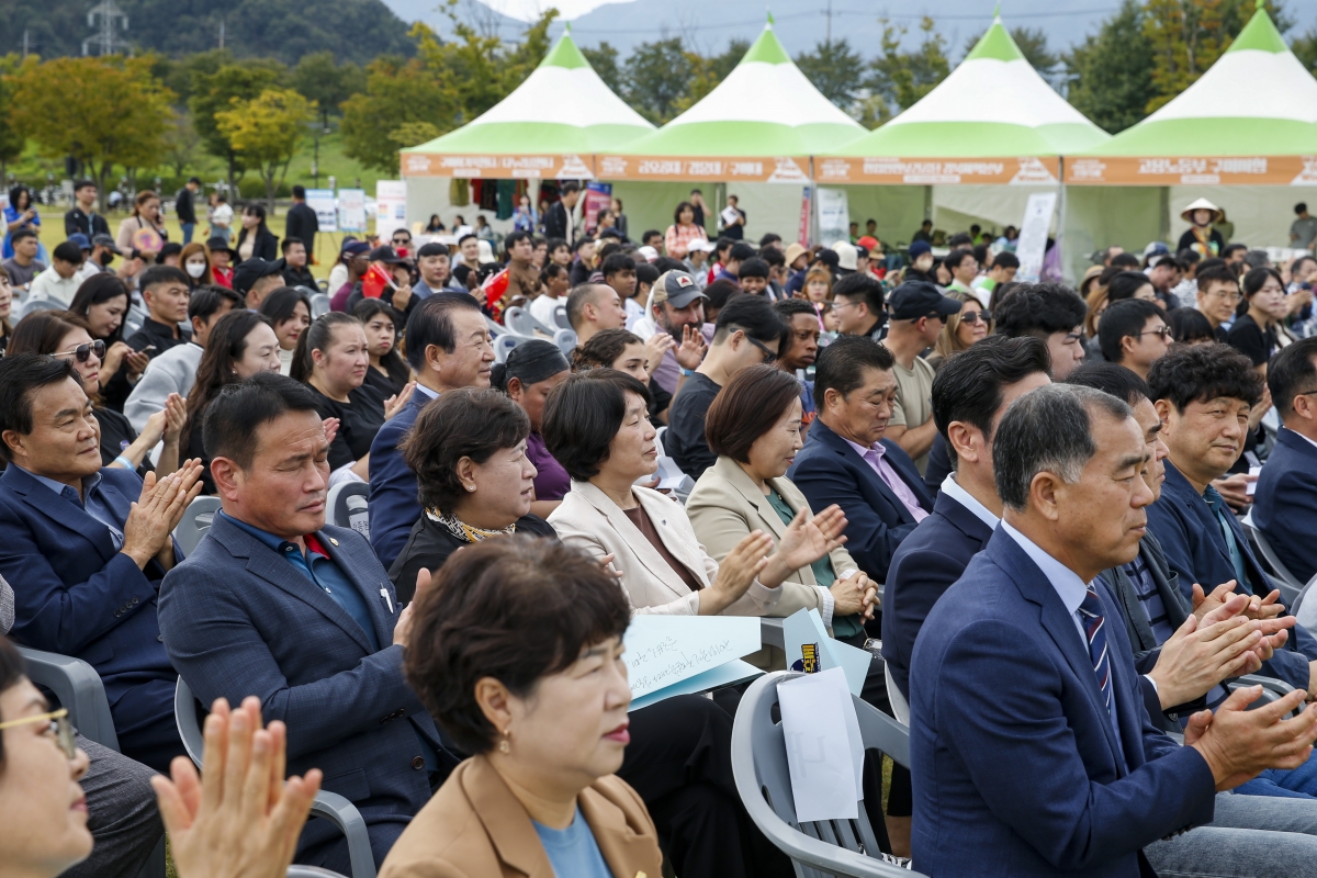 20241006-018[_P7U6796 복사-2024 제19회 구미외국인 주민문화축제.jpg