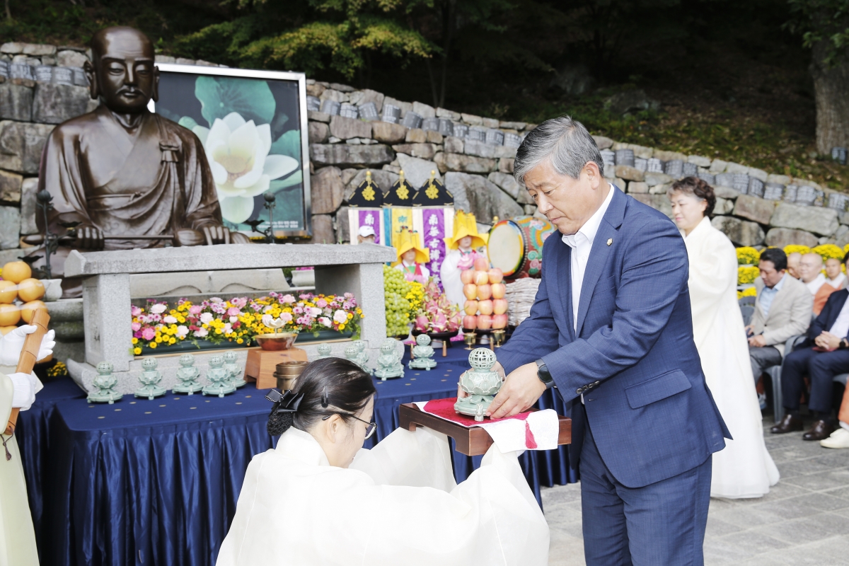 20241009-005[_P7U7458 복사-제8회 향문화대제전.jpg