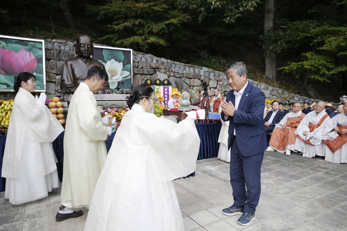 20241009-004[_P7U7457 복사-제8회 향문화대제전.jpg