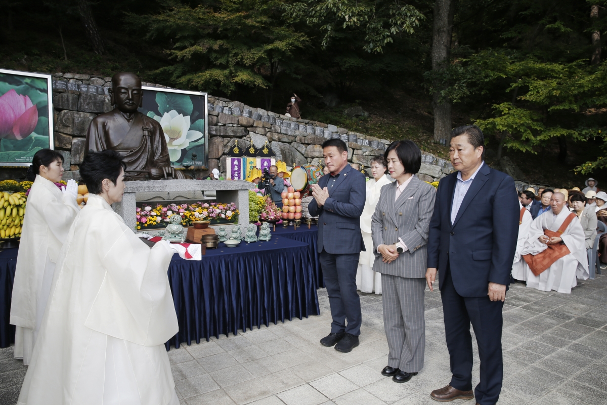 20241009-011[_P7U7471 복사-제8회 향문화대제전.jpg