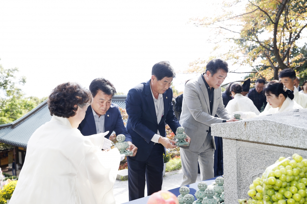 20241009-019[_P7U7485 복사-제8회 향문화대제전.jpg