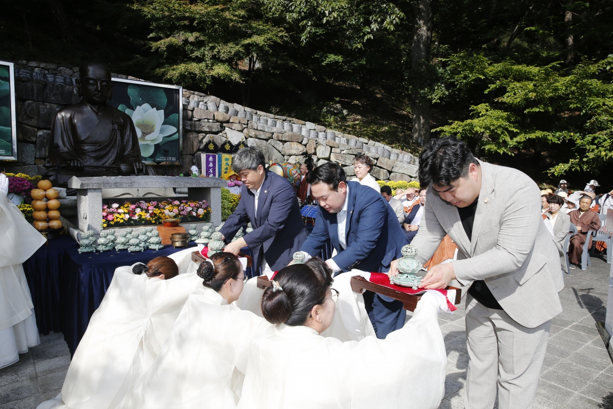 20241009-021[_P7U7490 복사-제8회 향문화대제전.jpg