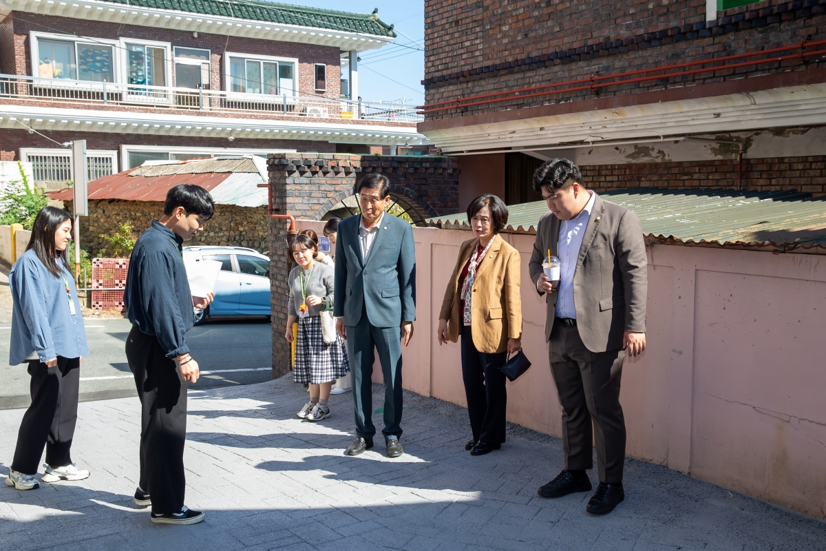 20241010-097[_P7U7570-의원연구단체 구미시 범죄예방 디자인연구회 경남 창원시 도시재생지원센터 산하 다함께 어울림센터 비교견학.jpg