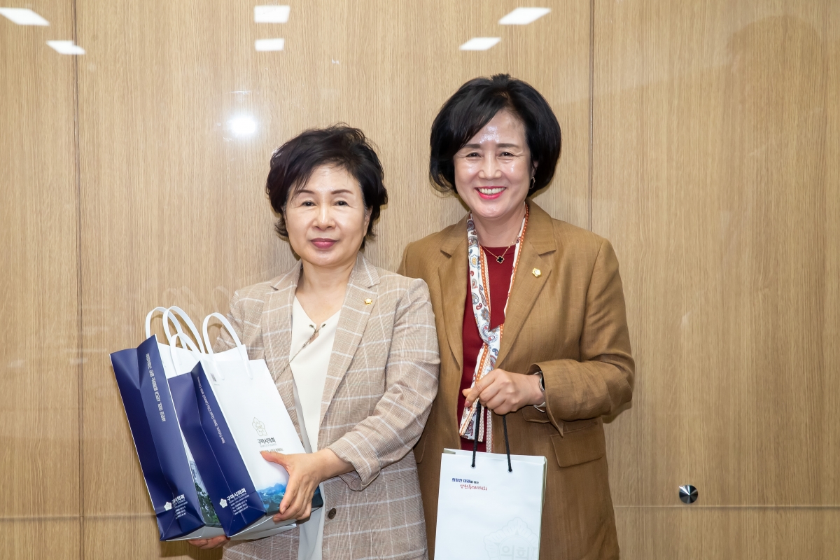 20241010-132[_P7U7661-의원연구단체 구미시 범죄예방 디자인연구회 경남 창원시 창원특례시의회 비교견학.jpg
