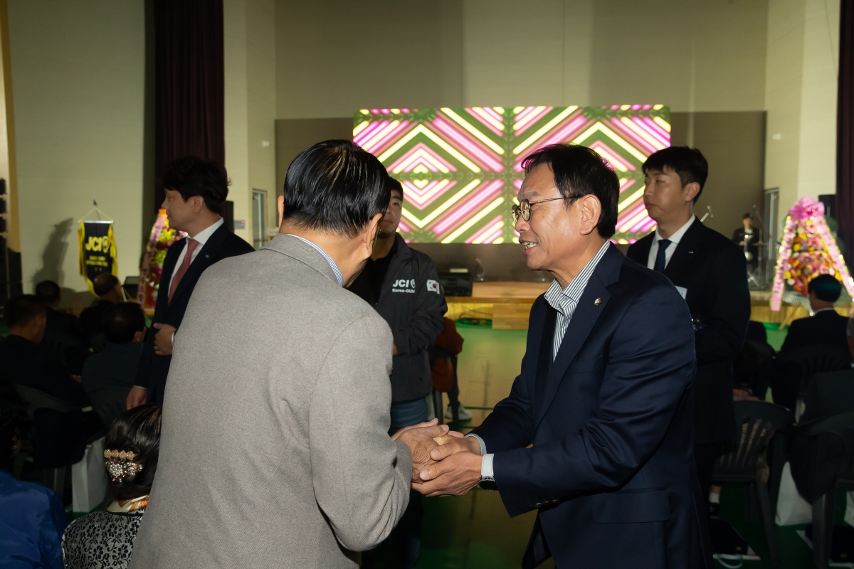 20241011-001[_P7U7687-제28회 노인의날 기념식.jpg