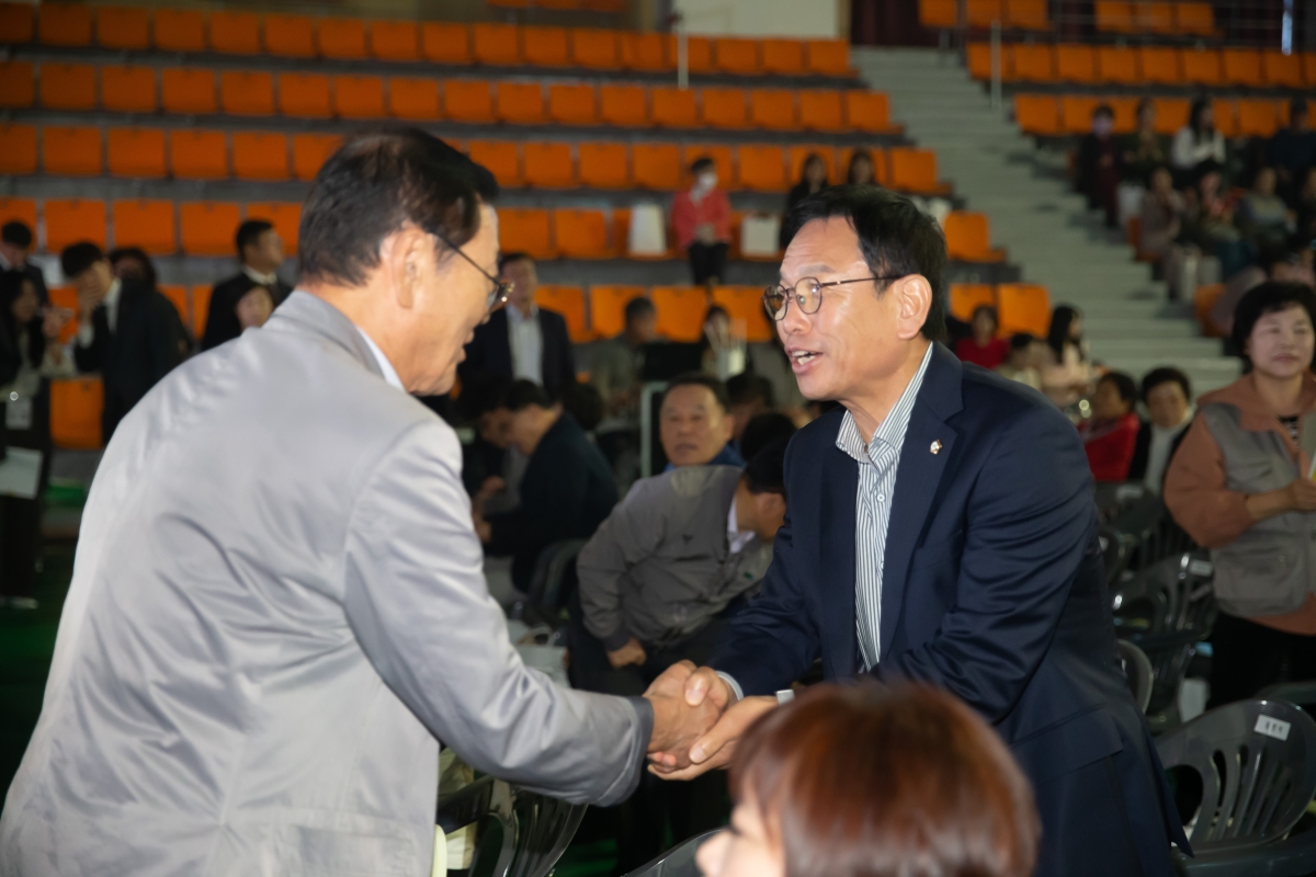 20241011-003[_P7U7692-제28회 노인의날 기념식.jpg