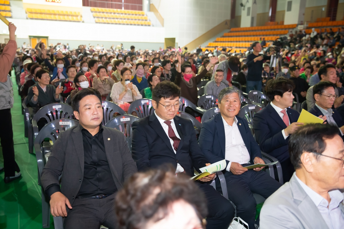 20241011-007[_P7U7709-제28회 노인의날 기념식.jpg