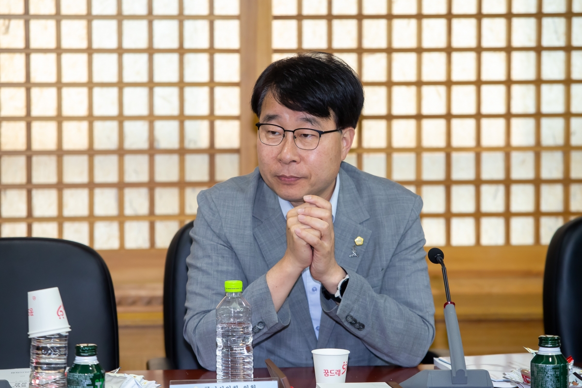 20241011-122[_P7U8032-의원연구단체 구미시 범죄예방 디자인연구회 최종보고회.jpg