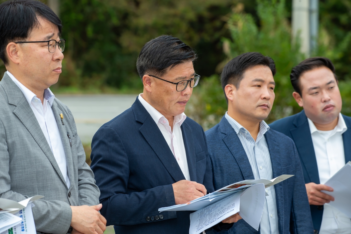 20241018-030[_P7U8834-제281회 임시회 산업건설위원회 소나무재선충병 관련 옥성면 현장방문.jpg