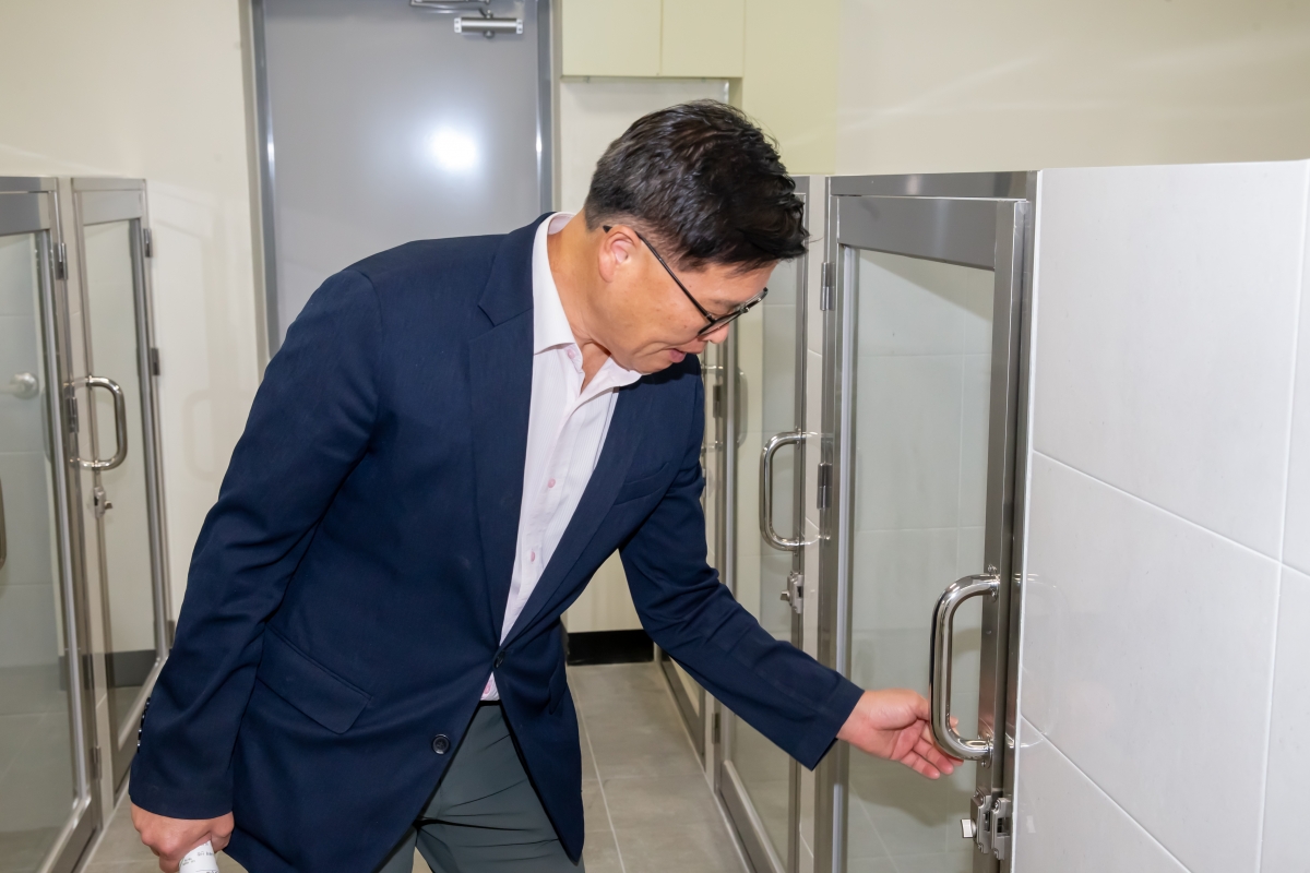 20241018-046[_P7U8881-제281회 임시회 산업건설위원회 옥성면 동물보호센터 옥성면 현장방문.jpg