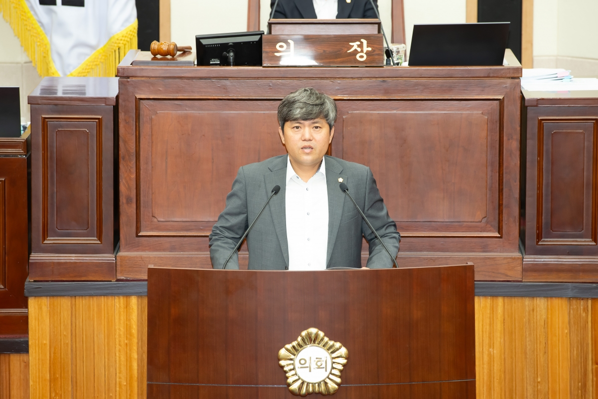 20241024-019[_P7U9811-제281회 임시회 제2차 본회의시 소진혁 의원 5분 자유발언.jpg