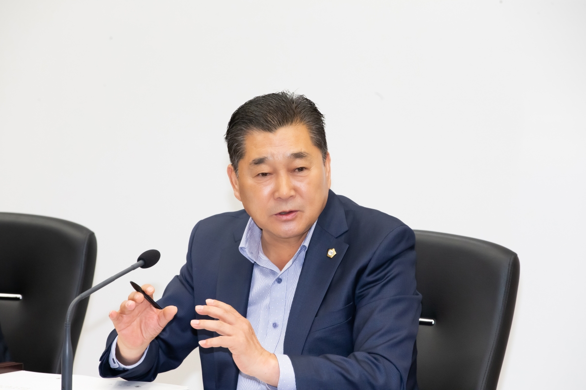 20241017-127[_P7U8453-제281회 임시회시 문화환경위원회 조례안 심사활동.jpg