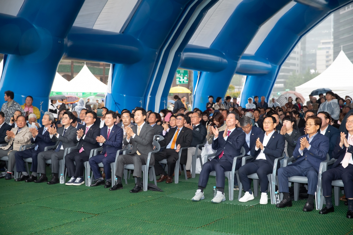 20241022-093[_P7U9538-구미 로컬푸드 페스타-서울시청광장.jpg
