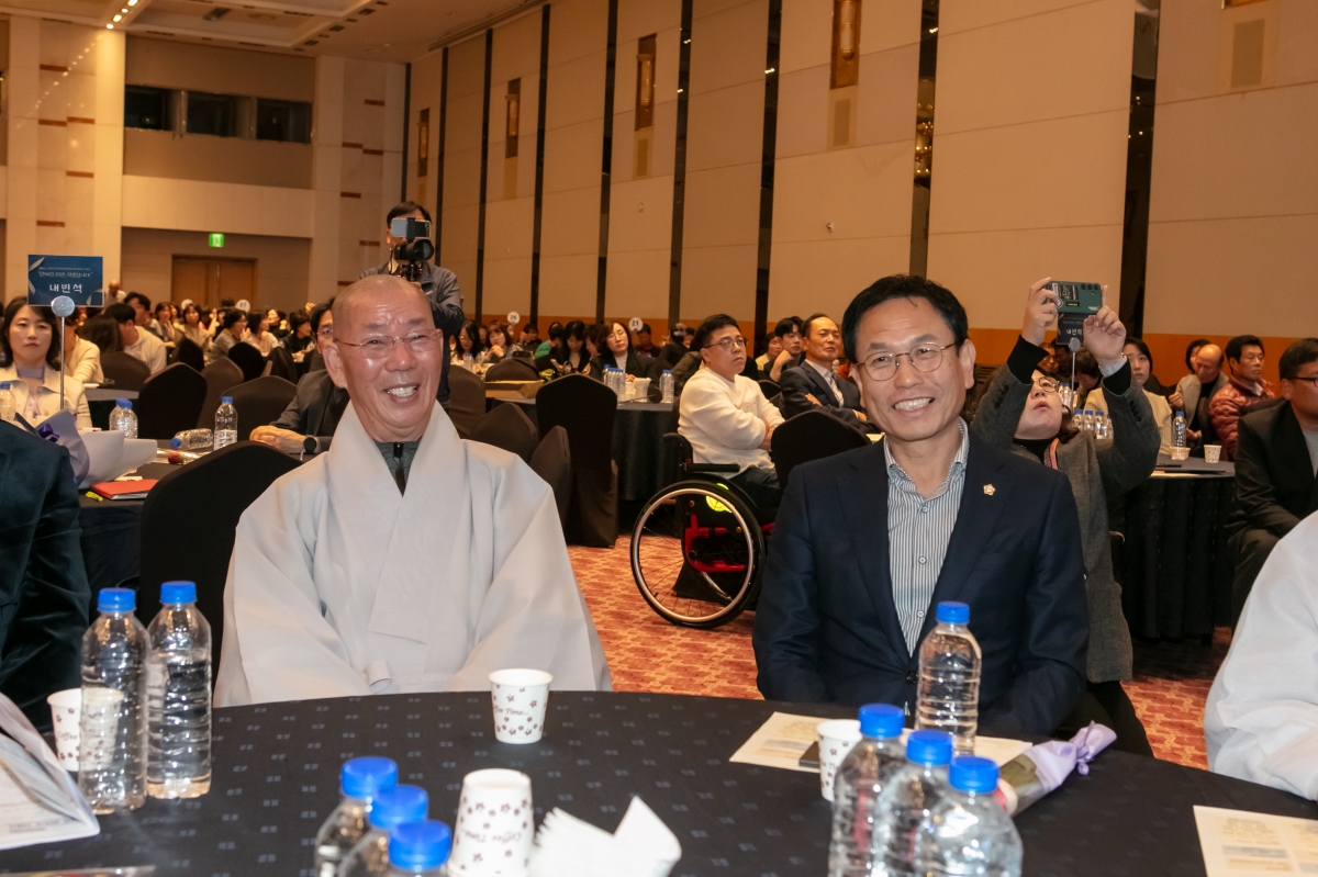 20241112-053[IMG_5371-금오종합사회복지관 개관 25주년 기념식.jpg