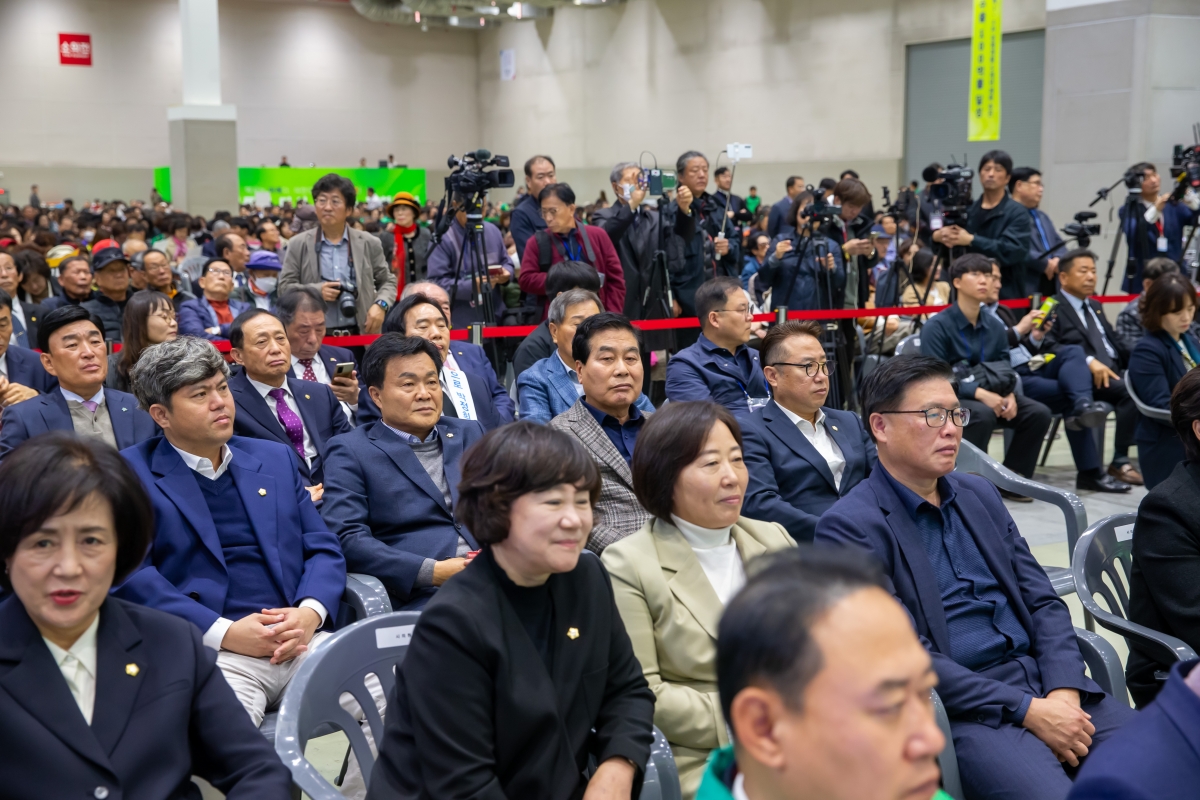 20241114-042[_P7U3023-박정희 대통령 탄신 107돌 숭모제 및 기념식.jpg