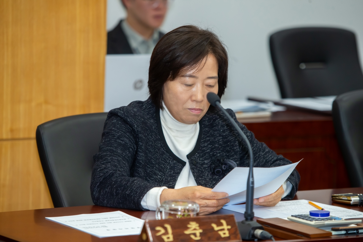 20241115-013[_P7U3252-페회중 의회운영위원회 활동.jpg