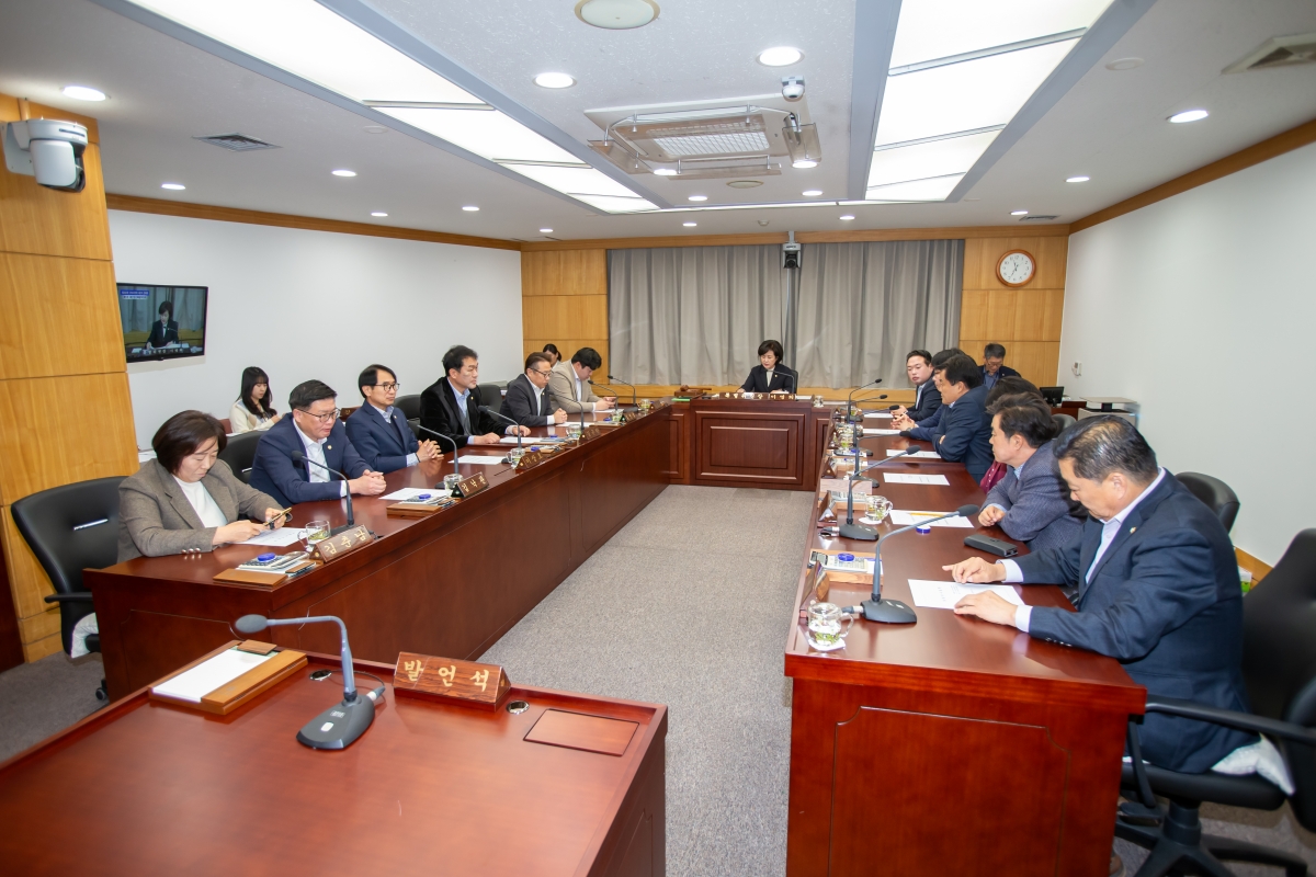 20241125-065[_P7U4295-제262회 정례회 제1차 예산결산특별위원회 활동.jpg