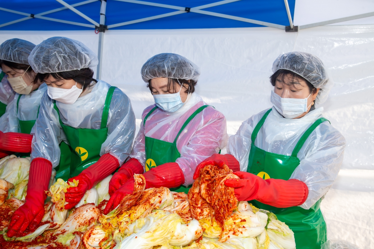 20241122-024[_P7U3809-2024 새마을부녀회 사랑의 김장 나누기.jpg
