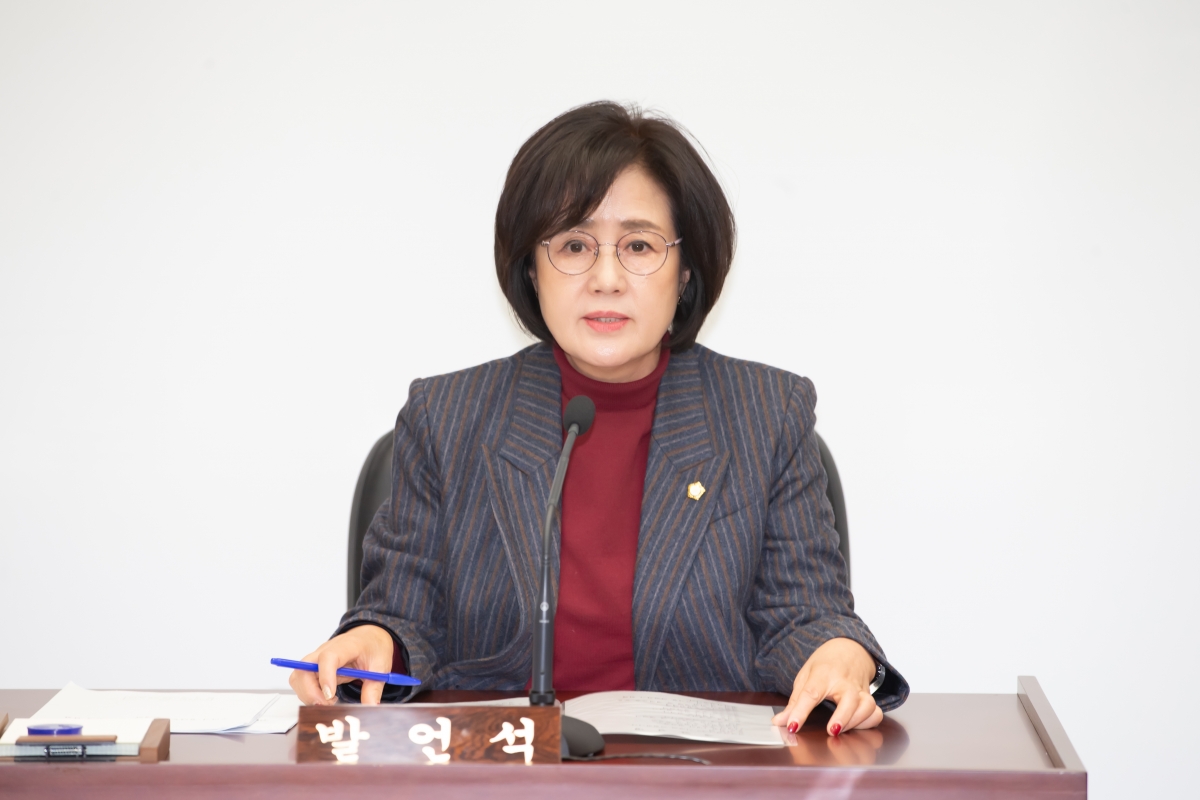 20241126-040[_P7U4582-제262회 정례회시 산업건설위원회 조례안 심사활동.jpg