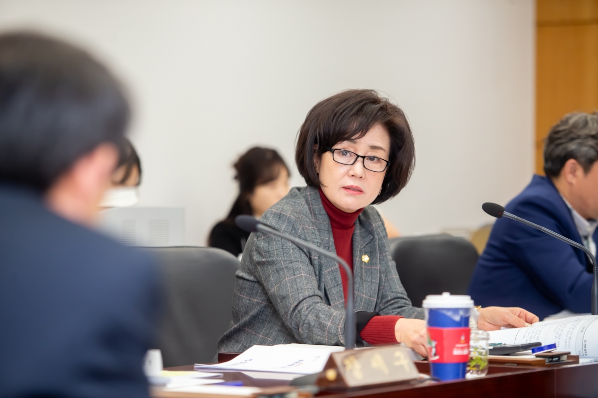 20241128-025[_P7U5016-제262회 정례회시 산업건설위원회 2025년도 예산안 및 기금운용계획안 예비심사활동.jpg