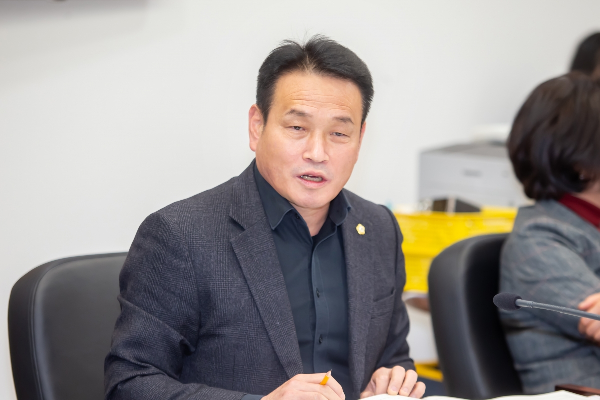 20241128-029[_P7U5055-제262회 정례회시 산업건설위원회 2025년도 예산안 및 기금운용계획안 예비심사활동.jpg
