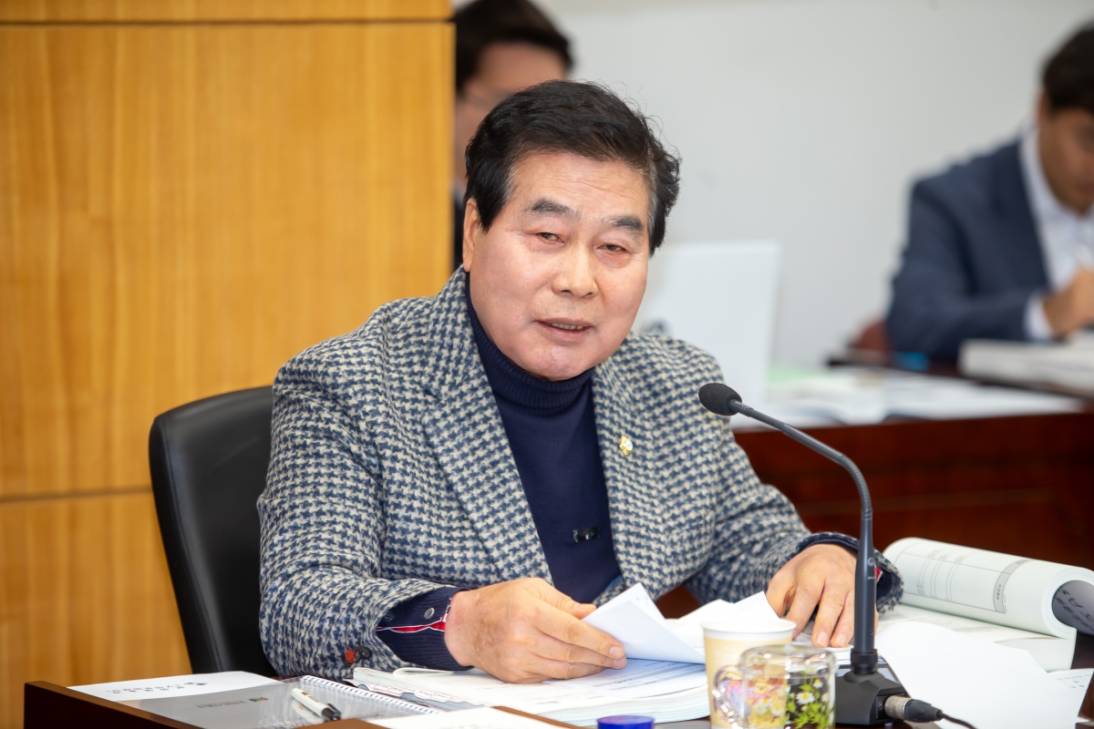 20241127-052[_P7U4808-제262회 정례회시 문화환경위원회 2025년도 예산안 및 기금운용계획안 예비심사활동.jpg