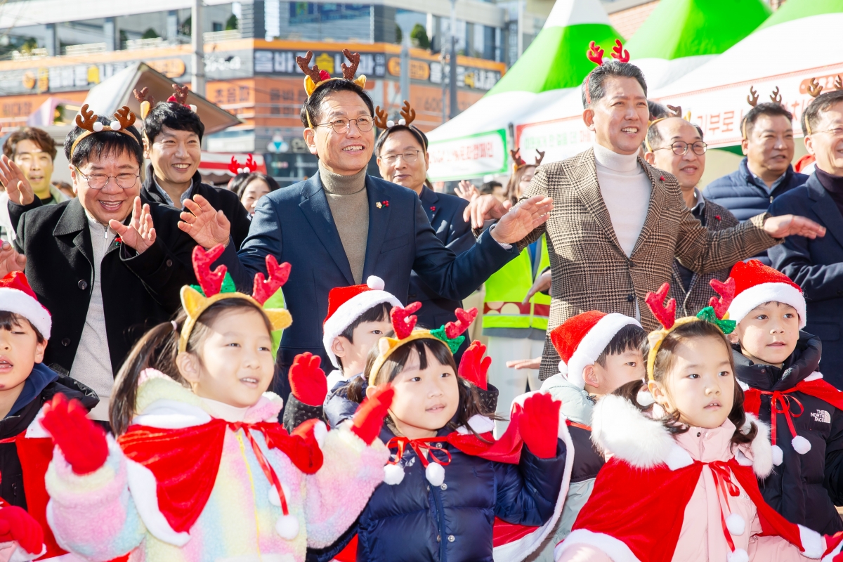 20241202-045[_P7U5374-희망2025나눔캠페인 사랑의 온도탑 제막식.jpg