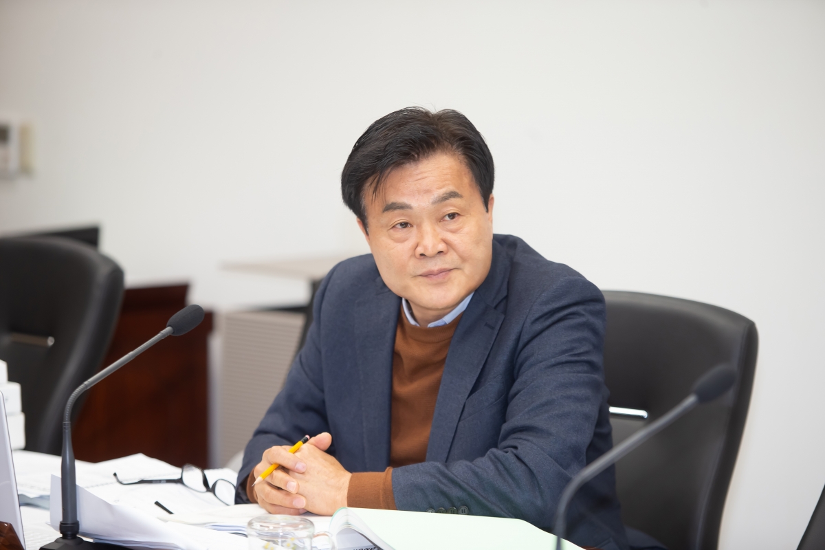20241204-013[_P7U5702-제262회 정례회시 예산결산위원회 2025년도 예산안 및 기금운용계획안 심사활동.jpg