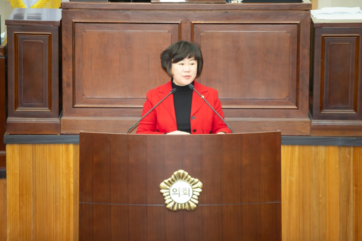 20241211-027[_P7U6342-제262회 정례회 제2차 본회의시 이정희 문화환경위원회 간사 상임위원회 활동결과보고.jpg