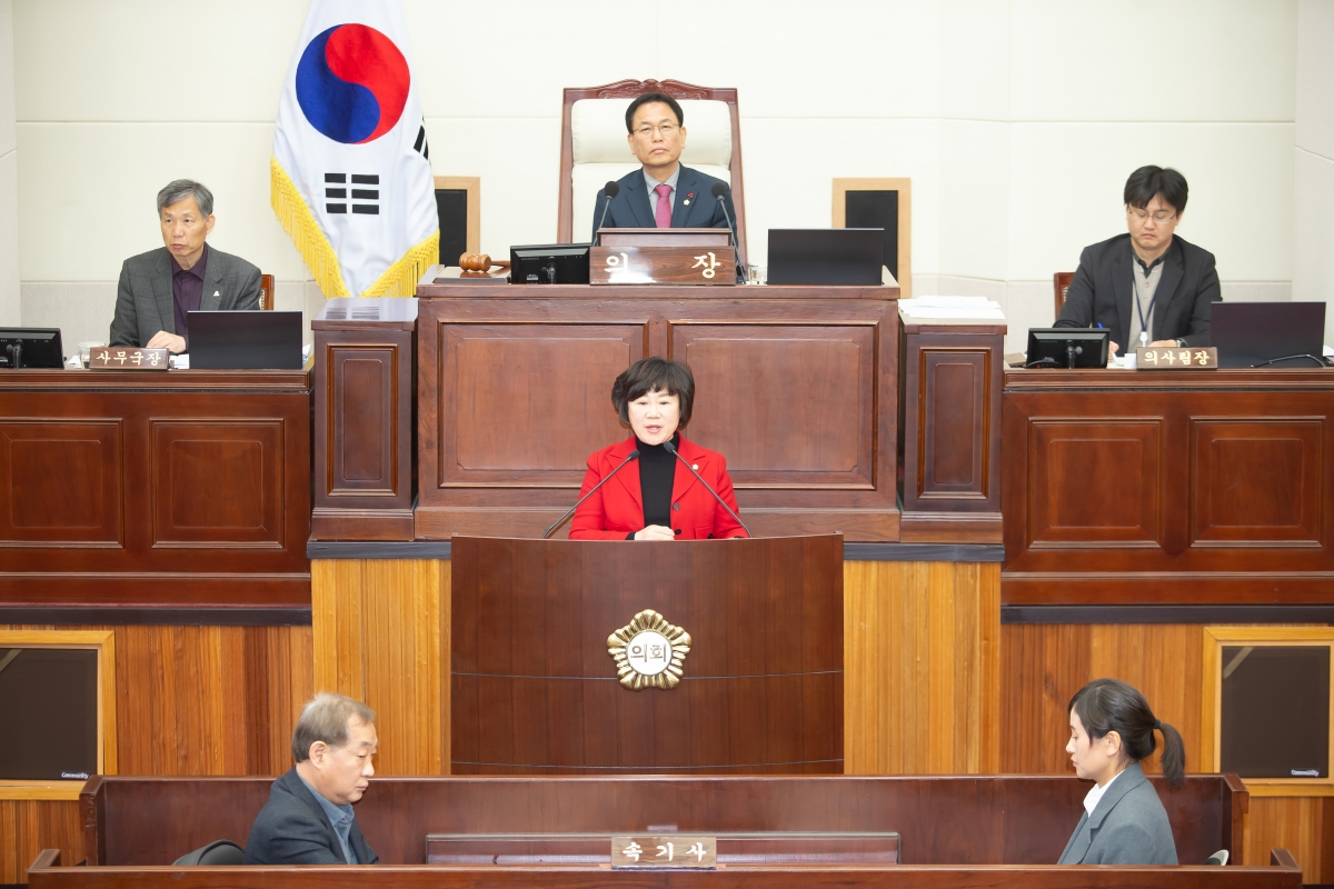 20241211-029[_P7U6349-제262회 정례회 제2차 본회의시 이정희 문화환경위원회 간사 상임위원회 활동결과보고.jpg