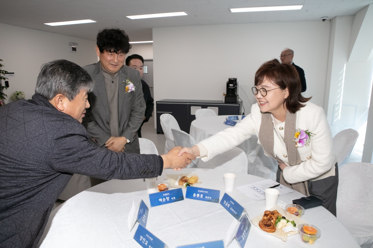 20241216-001[IMG_6551-주)에이프론세미콘 준공식.jpg