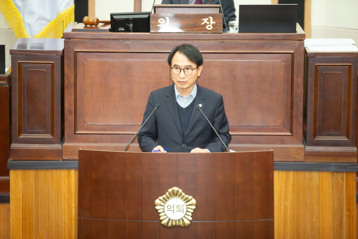 20241217-020[_P7U6884-제262회 정례회 제3차 본회의시 이상호 의원 시정질문.jpg