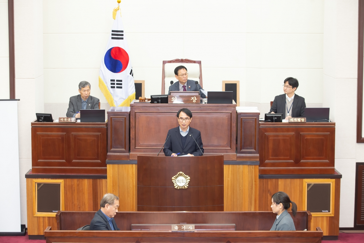 20241217-030[_P7U6915-제262회 정례회 제3차 본회의시 이상호 의원 시정질문.jpg