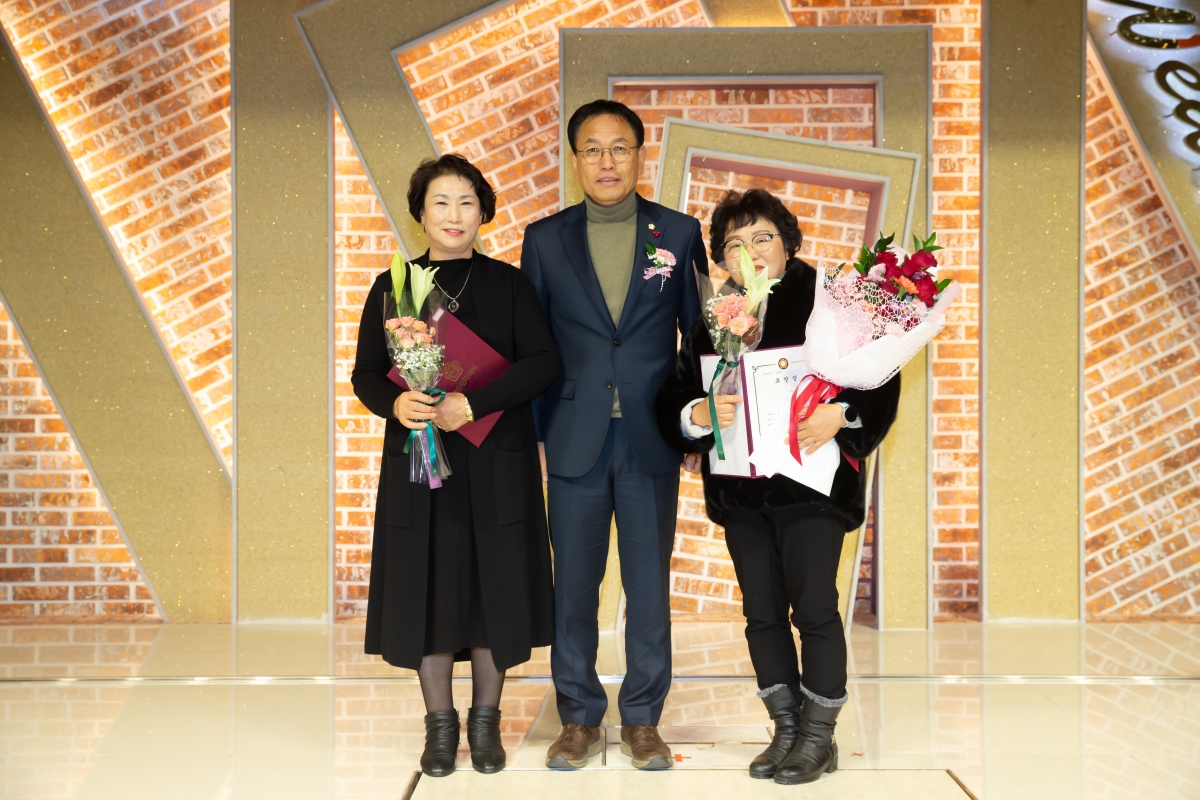 20241219-027[_P7U7506-2024 구미여성대학 회장 이취임식.jpg