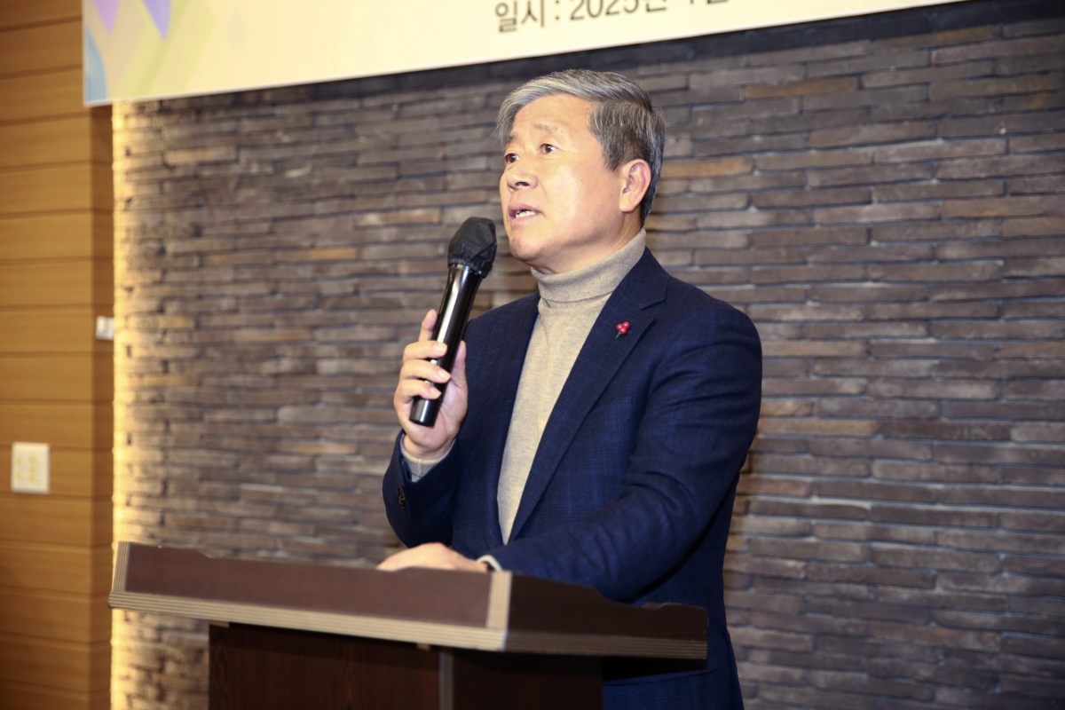 20250108-045[_P7U8906 복사-구미시어린이집연합회 회장 이취임식.jpg
