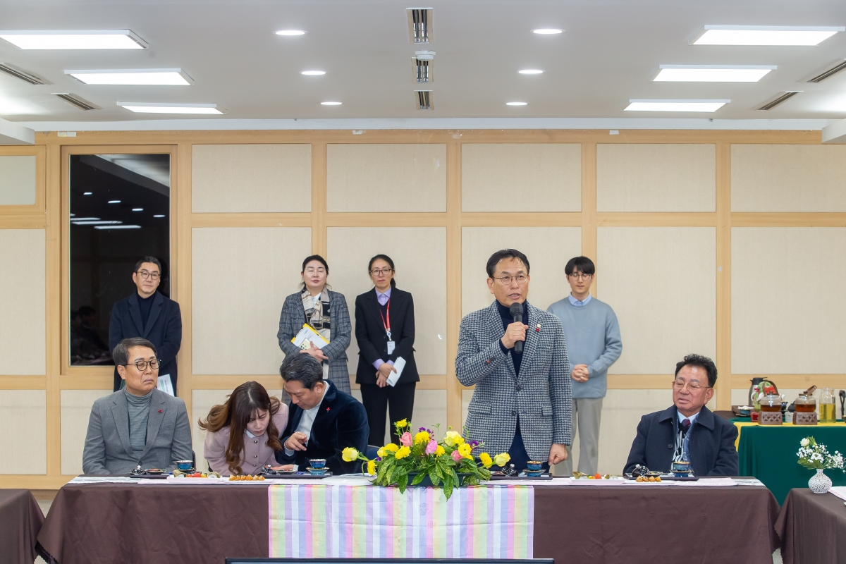 20250110-020[_P7U9125-남극 빈슨메시프 등정 성공 7대륙 세계최고봉 원정대 환영식.jpg