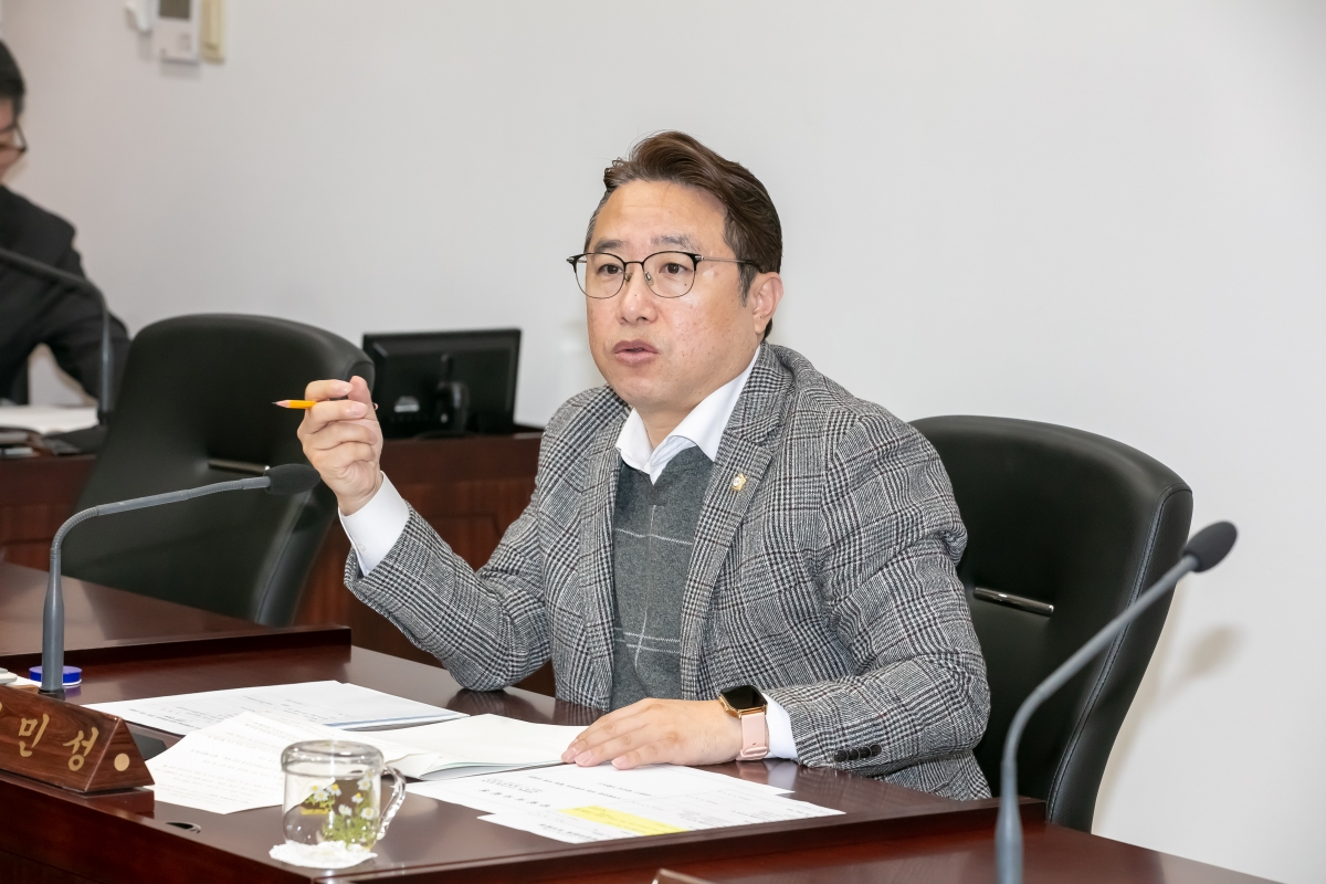 20250115-018[IMG_7022-제283회 임시회시 기획행정위원회 조례안 심사활동.jpg