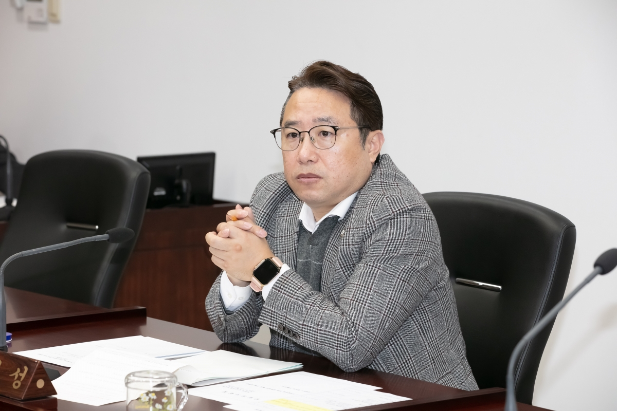 20250115-017[IMG_7019-제283회 임시회시 기획행정위원회 조례안 심사활동.jpg